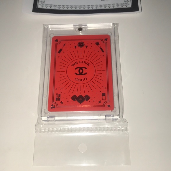 AUTHENTIC CHANEL 7 OF ♦️ COLLECTORS EDITION PLAYING CARD - Picture 1 of 4